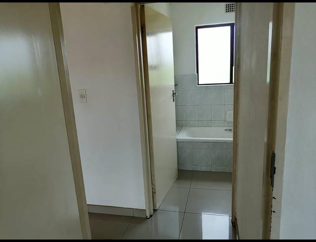 1 bed property to rent in WINCHESTER HILLS